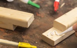 Colles pour Bois